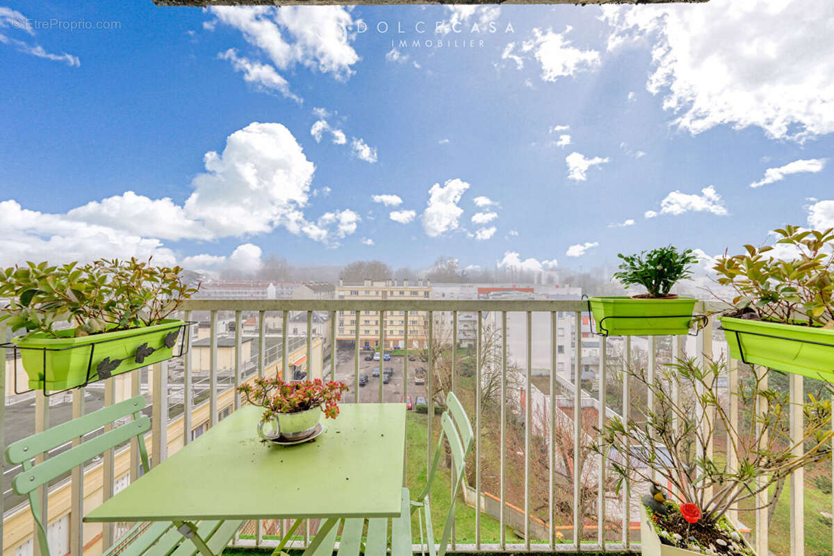 Appartement à LIVRY-GARGAN