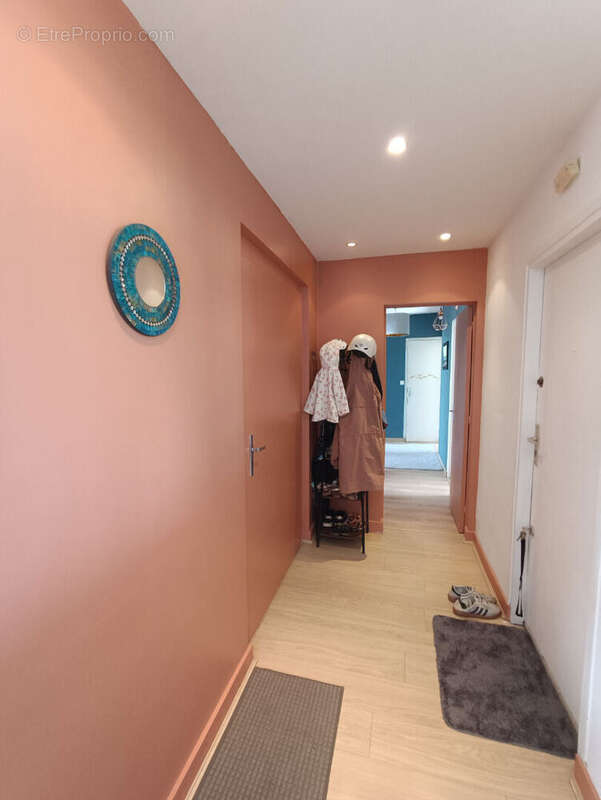 Appartement Fontenay Le Fleury 5 pièce(s) - photo 16