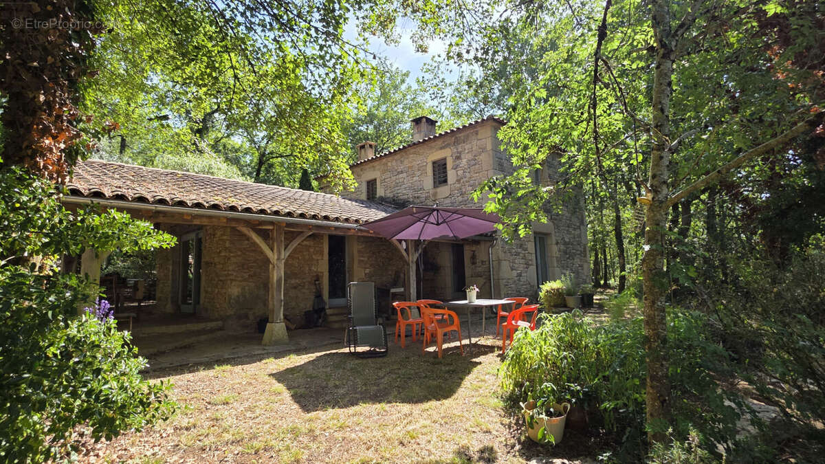 "Havre de paix" Maison avec piscine sur 3 hectares - photo 3