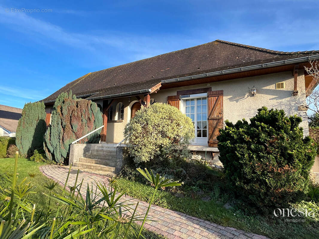 Maison à LONS