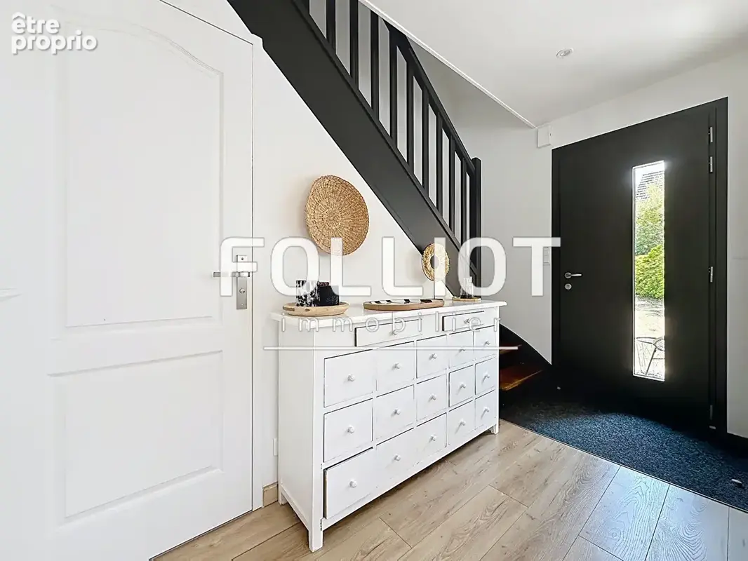 Maison de 5 pièces avec 3 chambres à vendre à SAINT PLANCHERS - photo 3