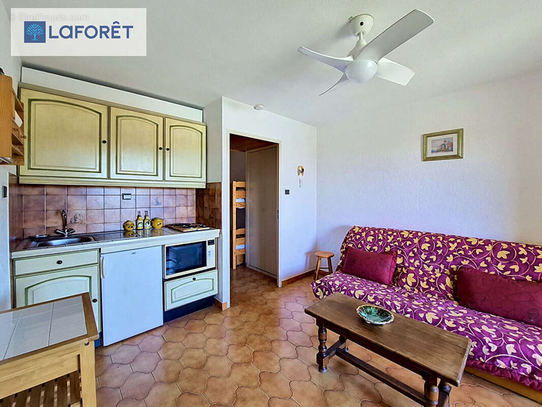 Appartement à SIX-FOURS-LES-PLAGES