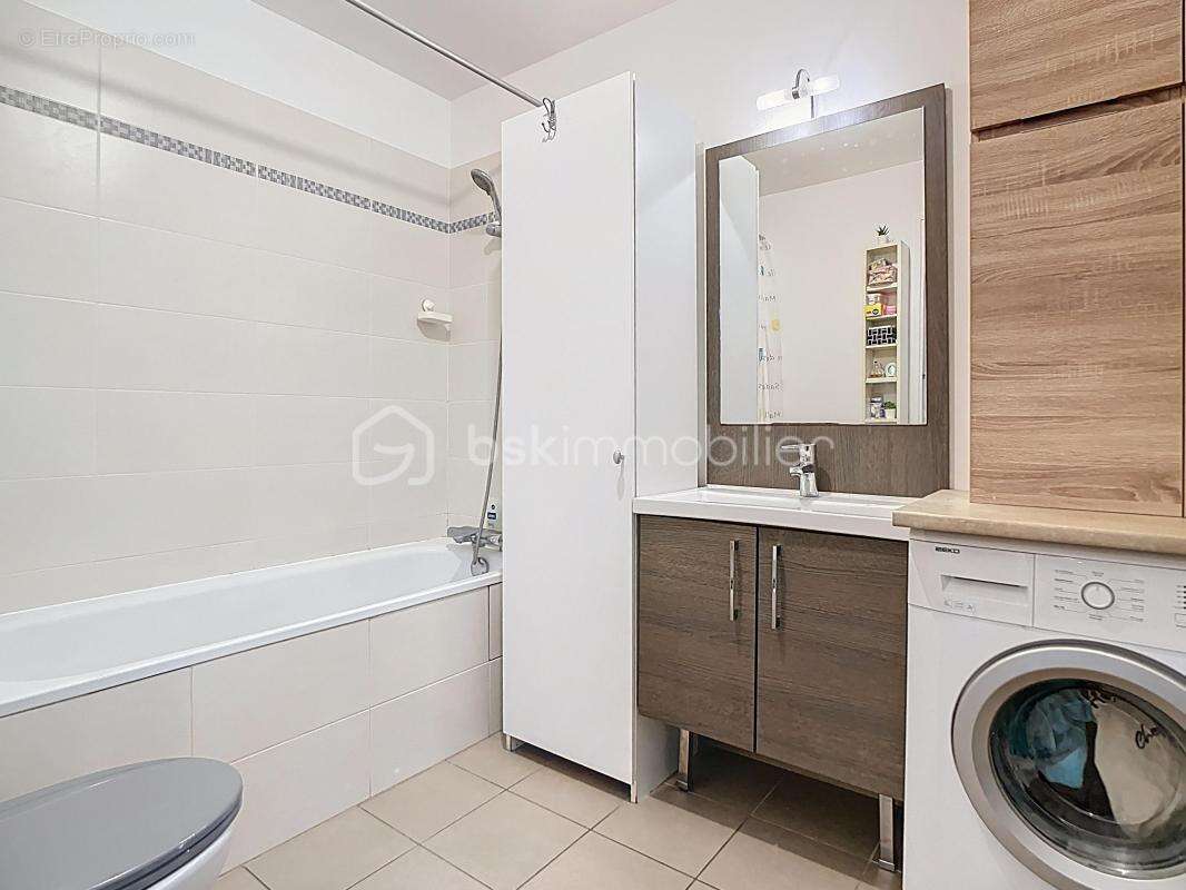 Appartement à NANTERRE