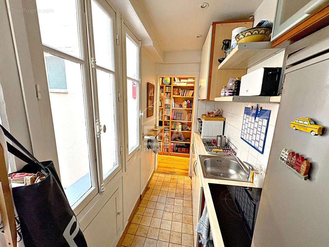 Appartement à PARIS-17E