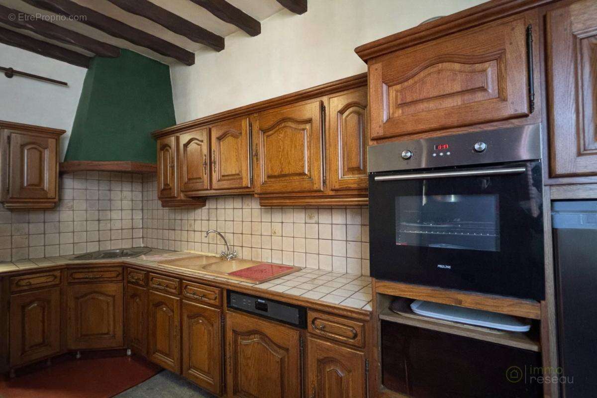 Maison 200 m² à Saint-Just-En-Chaussee  - photo 4