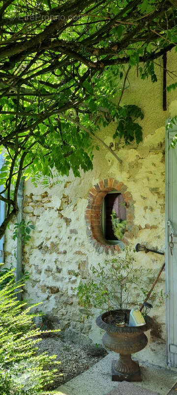 Maison à CHALAUTRE-LA-GRANDE