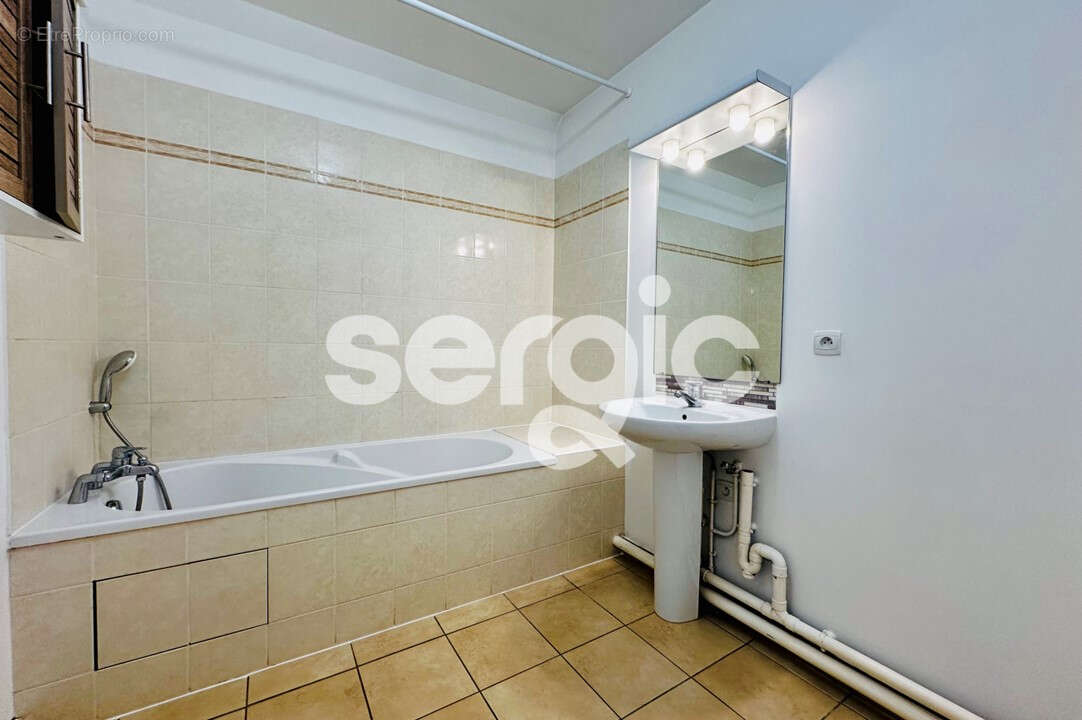 Appartement à MAGNY-LE-HONGRE