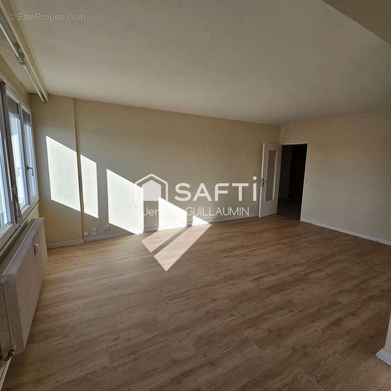 Photo 2 - Appartement à VICHY