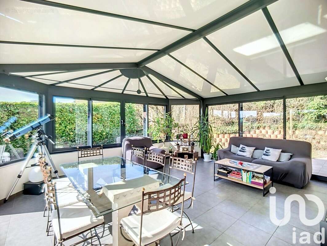 Photo 2 - Maison à SAINT-JUST-CHALEYSSIN