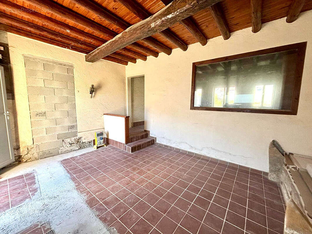 Maison Tramoyes à rénover 6 pièces 200m² avec jardin et garage - photo 9