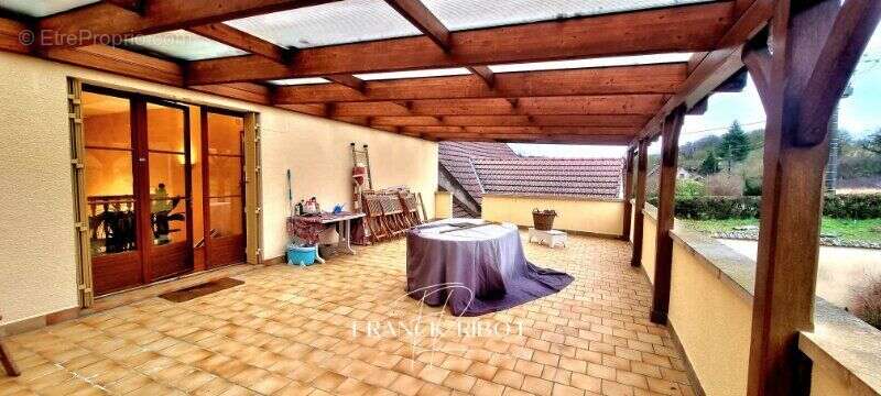 Photo 3 - Maison à COULANGES-SUR-YONNE