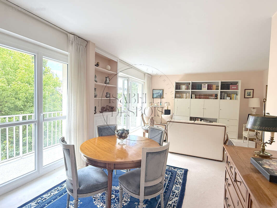 Appartement à CHAMBOURCY