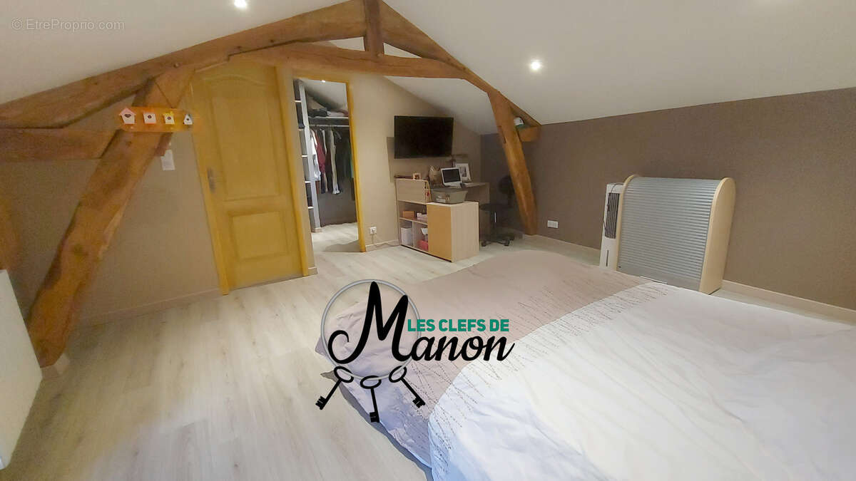 Maison à CHATEAUPONSAC