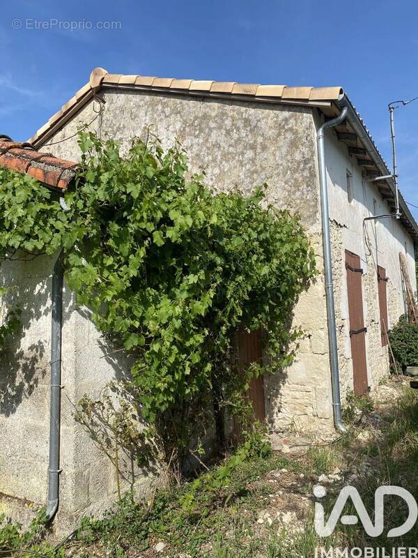 Photo 1 - Maison à BRIOUX-SUR-BOUTONNE