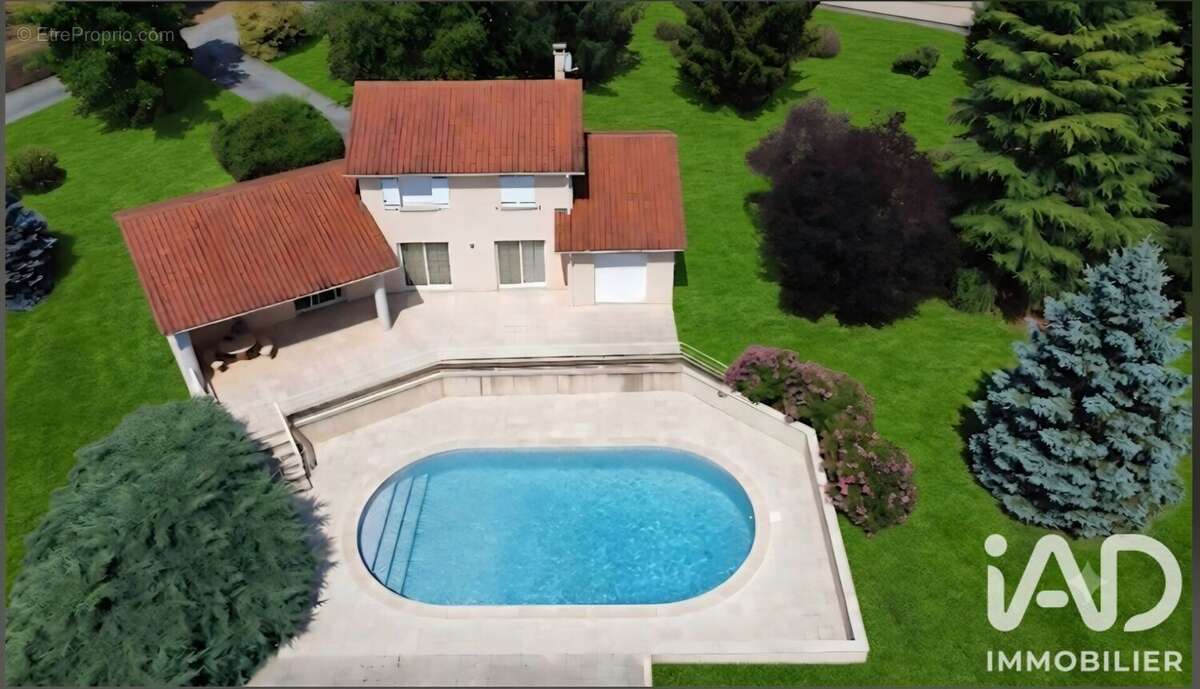 Maison 151 m² à Bellac  - photo 2