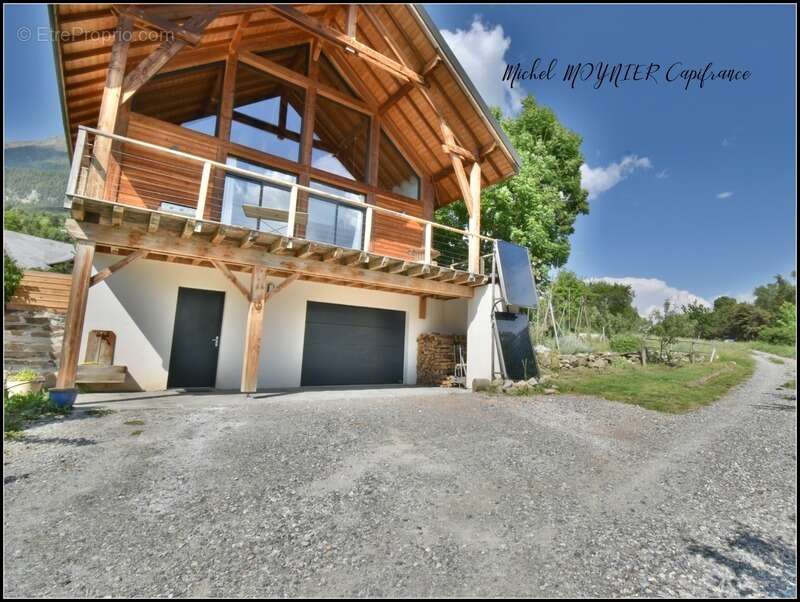 Maison à PUY-SAINT-EUSEBE