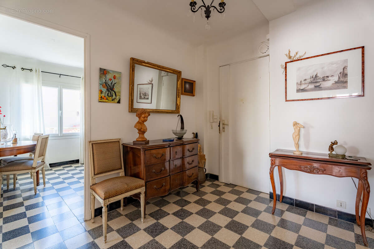 Appartement à MARSEILLE-7E