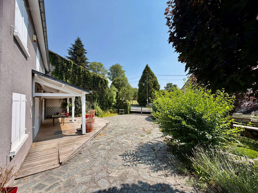 Maison de campagne meublée équipée pmr avec grandes dépendances - photo 3