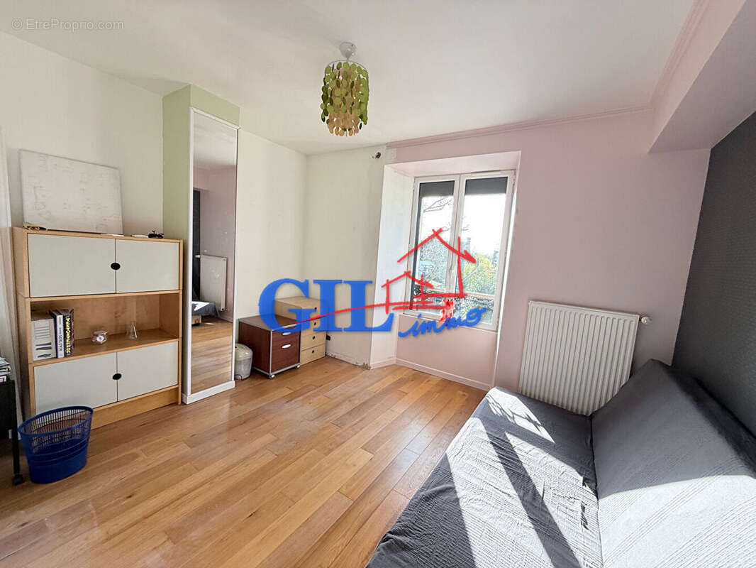 Maison à SAVIGNY-LE-TEMPLE