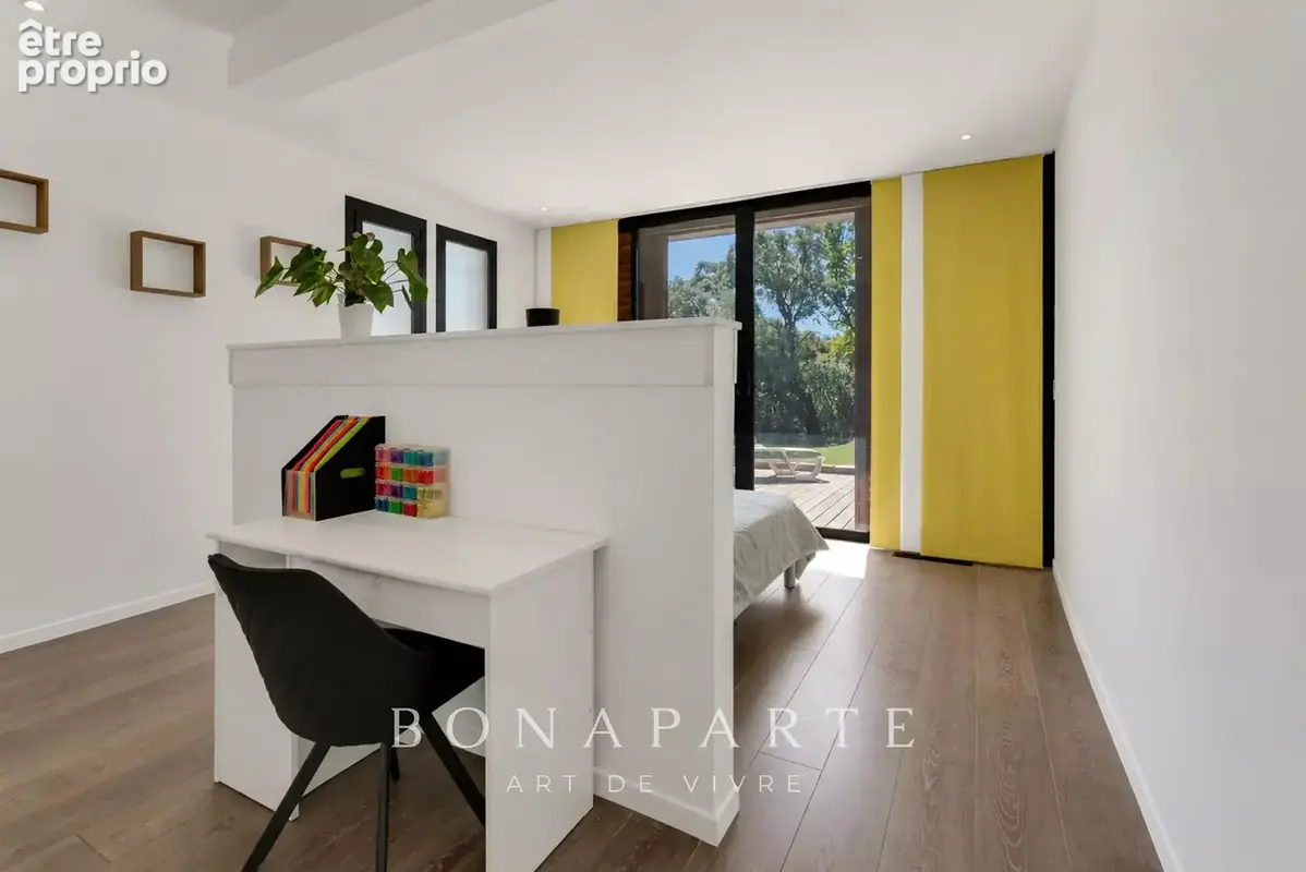 Proche sainte maxime - spacieuse villa contemporaine de 4 chambres - photo 18