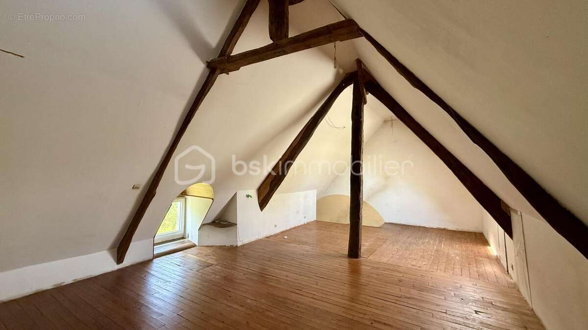 Maison à VENGEONS