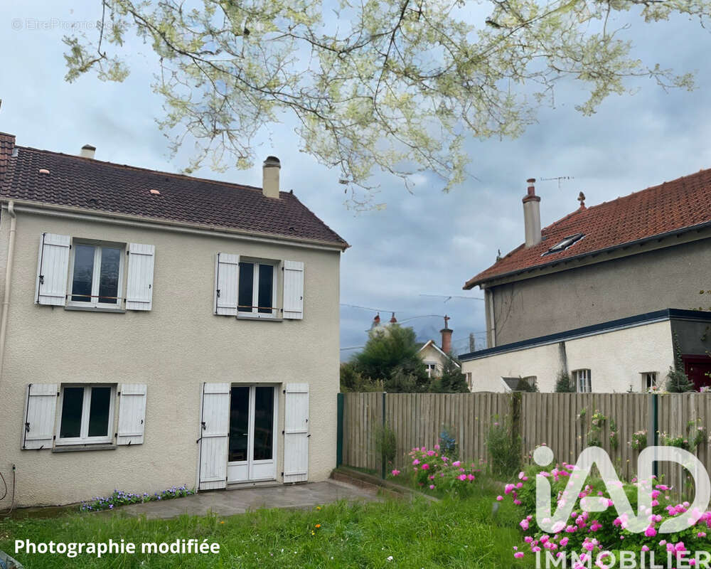 Photo 3 - Maison à SAINTE-GENEVIEVE-DES-BOIS