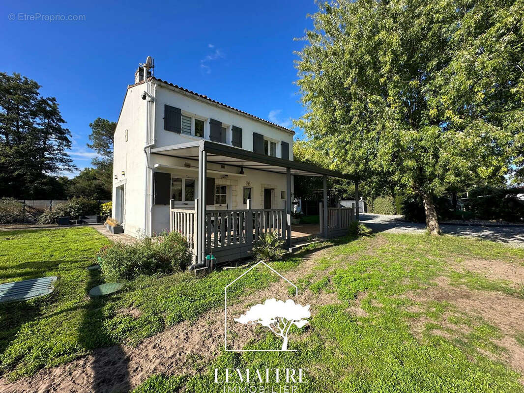 Maison à LES MATHES