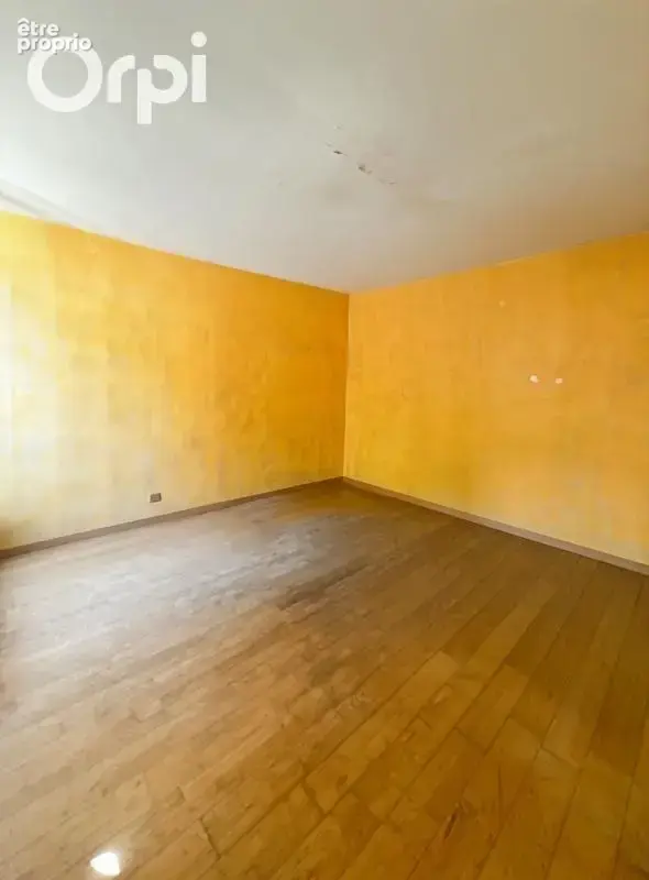 Maison de ville 94M2- La Ciotat avec fort potentiel à deux pas du Vieux-Port - photo 3