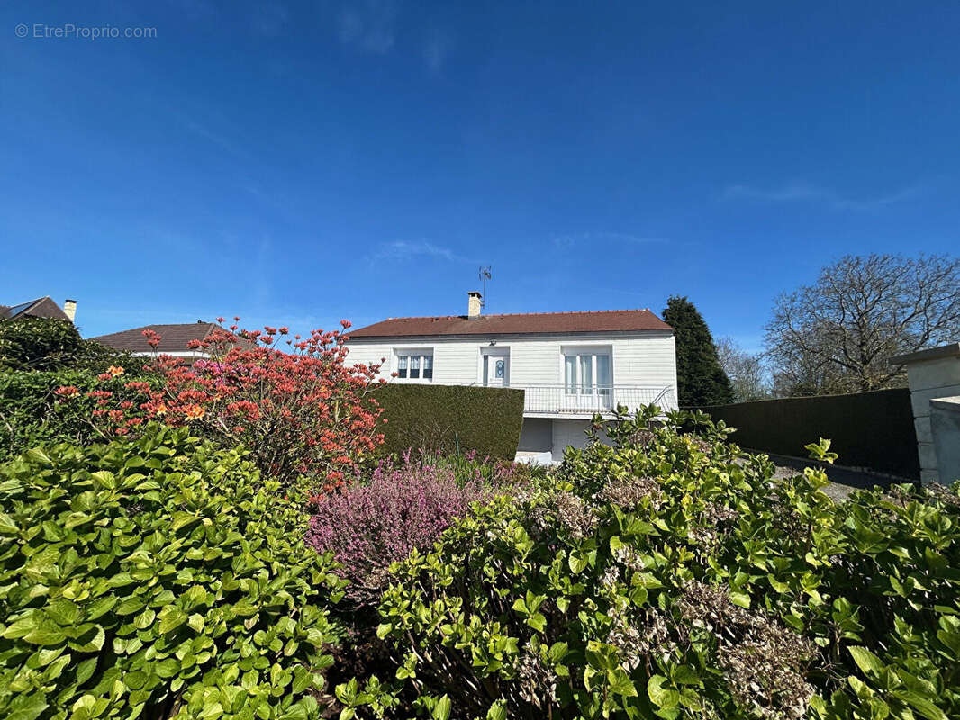 Maison à BOURG-ACHARD