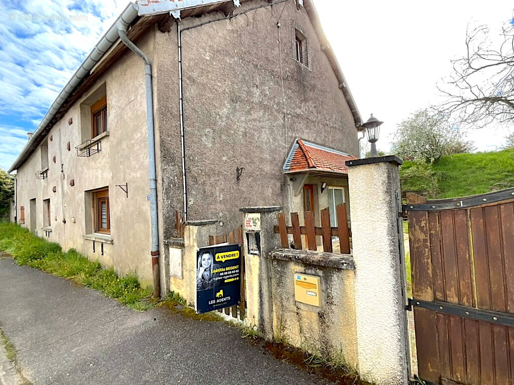 Maison à BAULAY