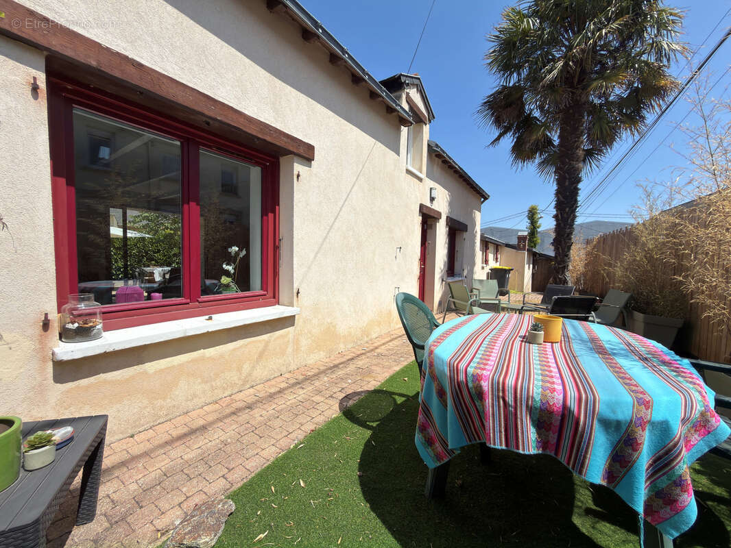 Maison d'epoque située dans le secteur de villeneuve - photo 12