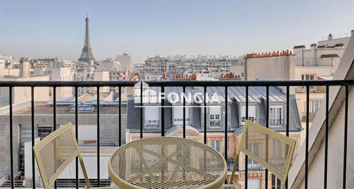 Appartement à PARIS-15E