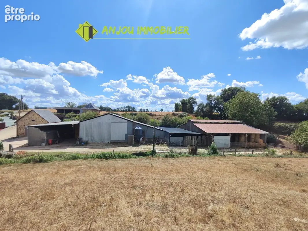 Maison de campagne avec dépendances et terrain - photo 15