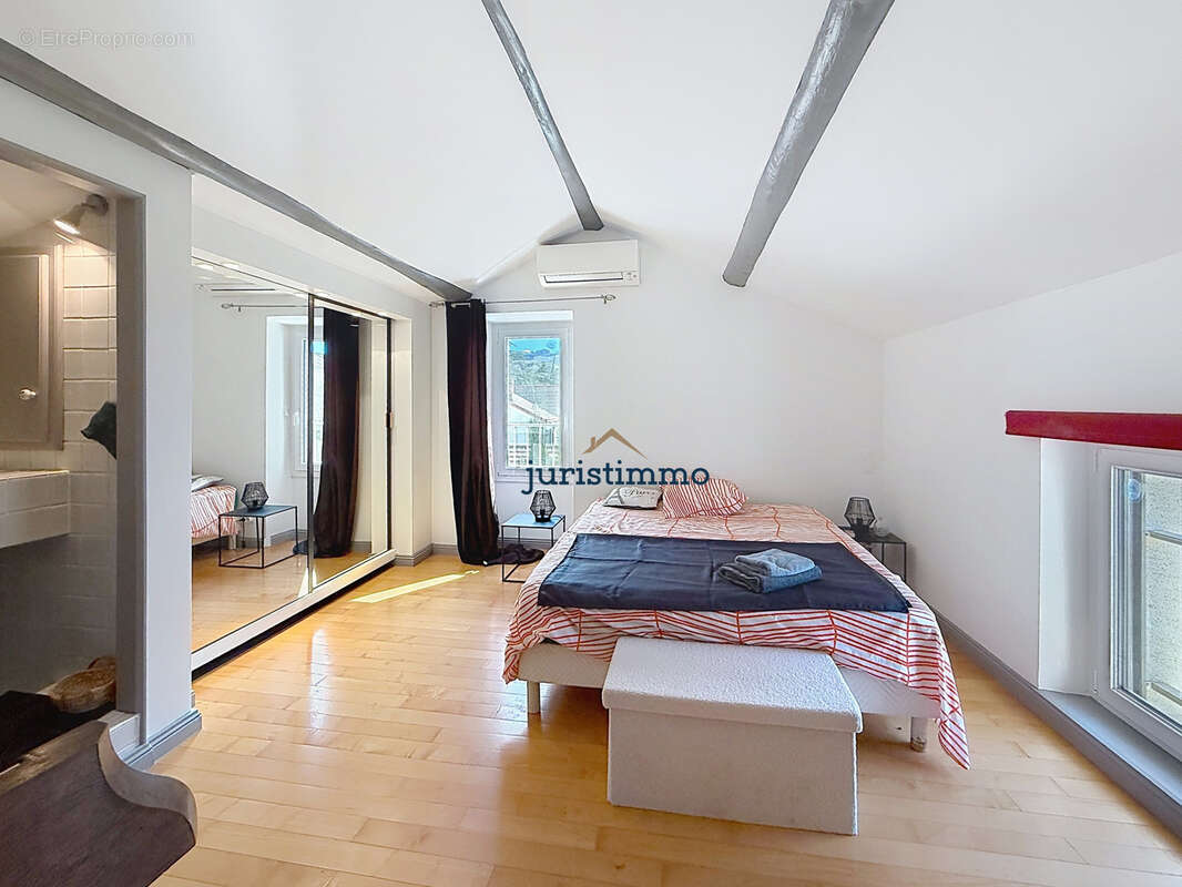 Maison à VAISON-LA-ROMAINE