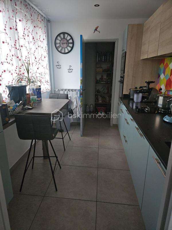 Coup de cœur - Appartement 3 pièces 58 M2 rénové, meublé et pret a vivre - photo 3