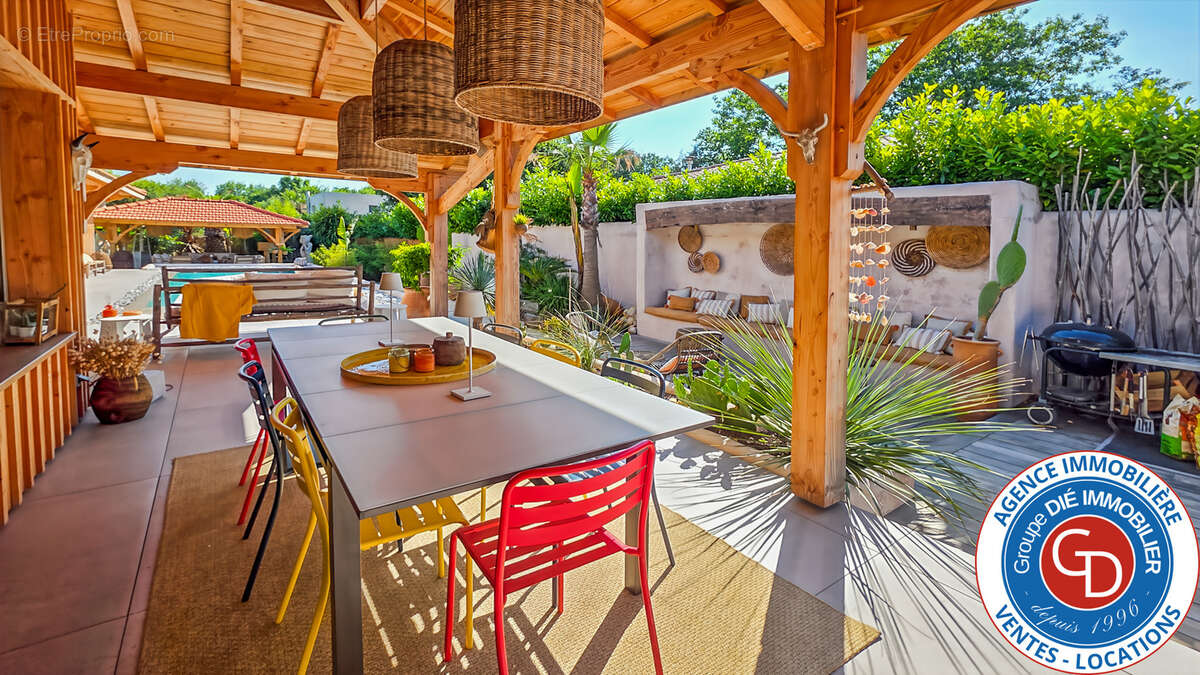 Villa d'exception avec 4 chambres et piscine - photo 6