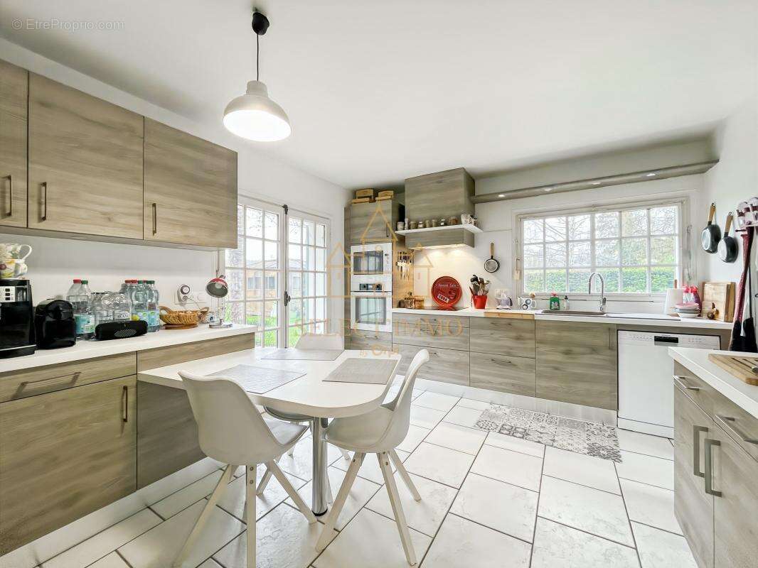 Maison à ARNIERES-SUR-ITON