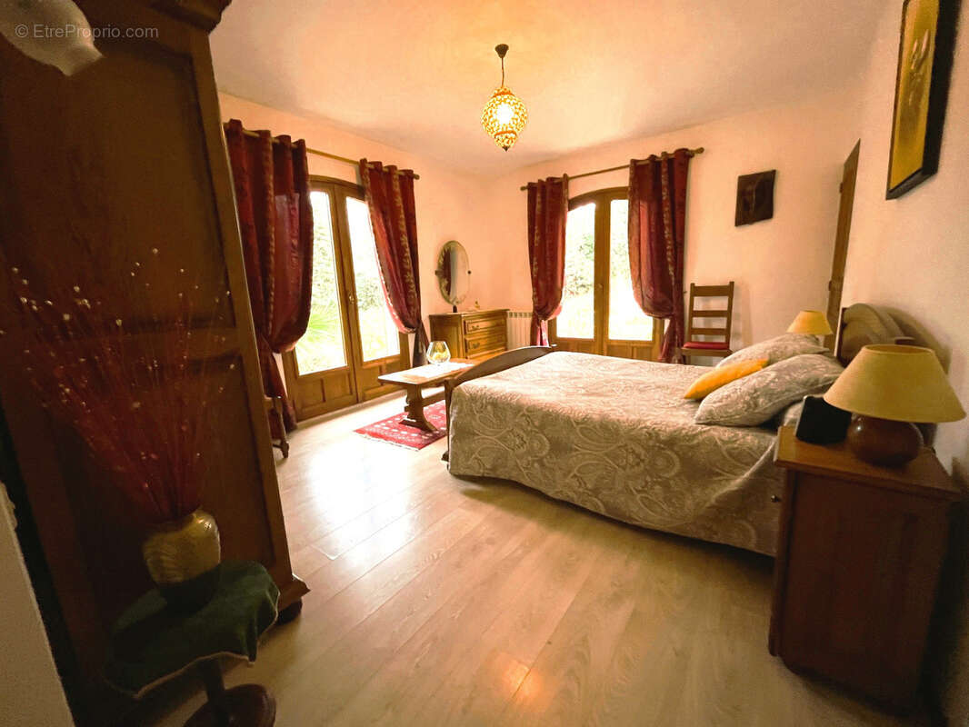 Maison à MESCHERS-SUR-GIRONDE