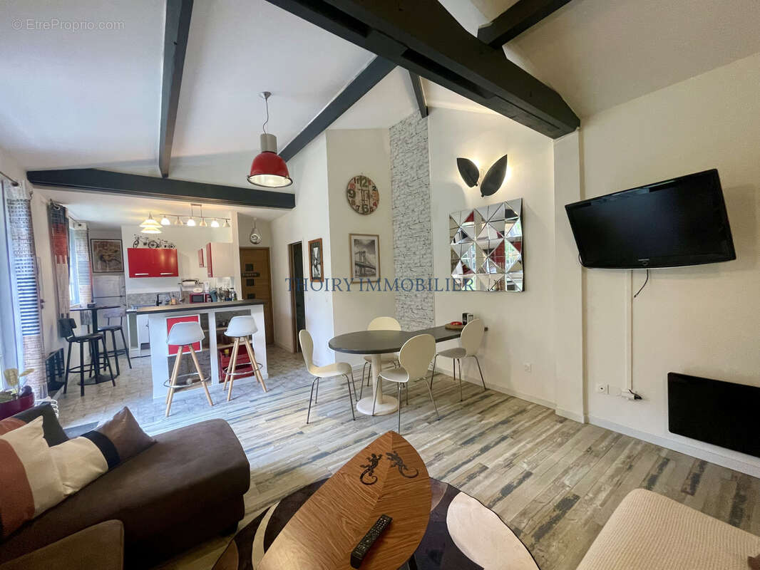 Maison à MAULE