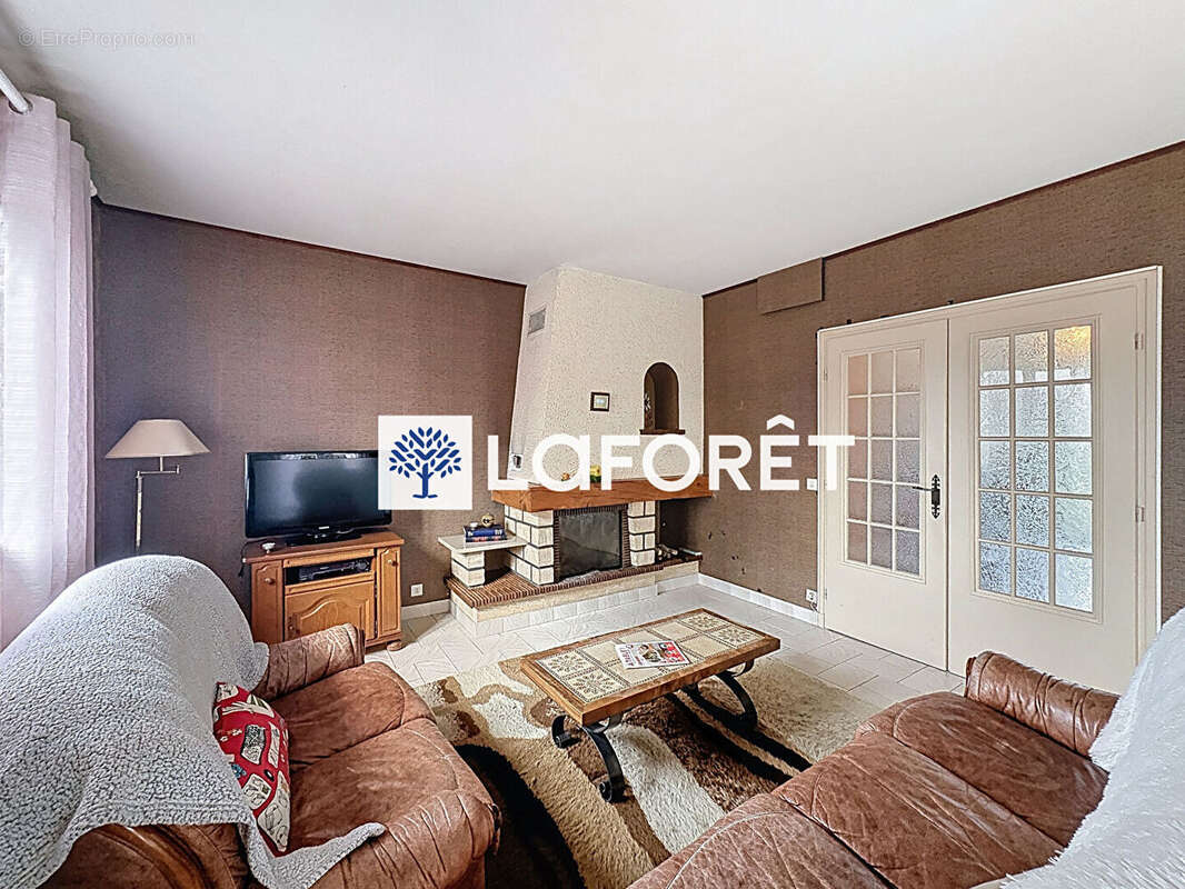 Maison à SAINT-CHEF