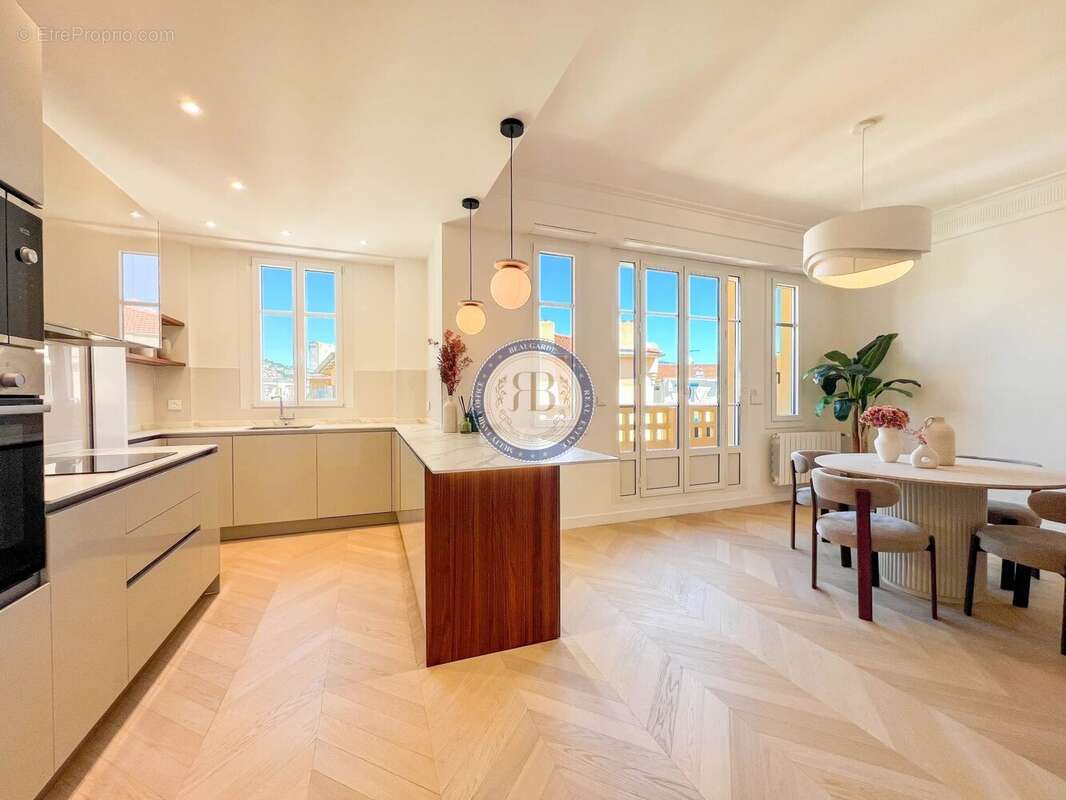 Appartement à NICE