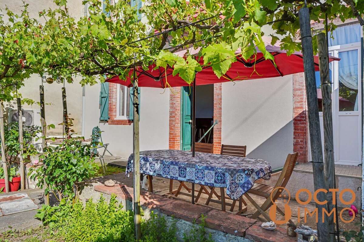 Maison à CAZERES
