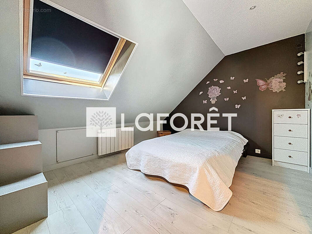 Maison à SAINT-FARGEAU-PONTHIERRY