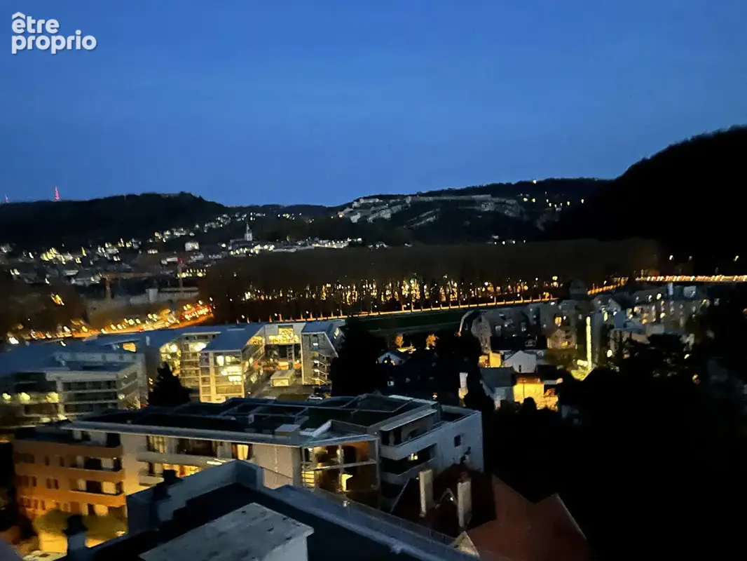 Appartement  de 89 m2 dernier étage avec terrasse - photo 3
