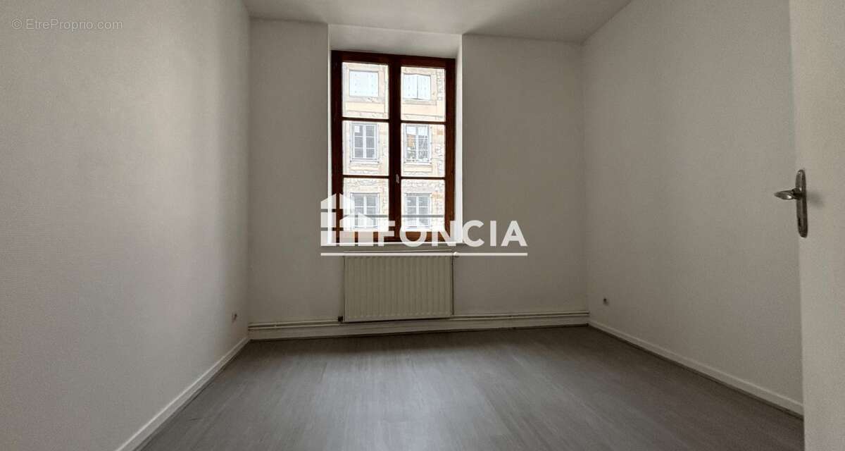 Appartement à SAINT-ETIENNE
