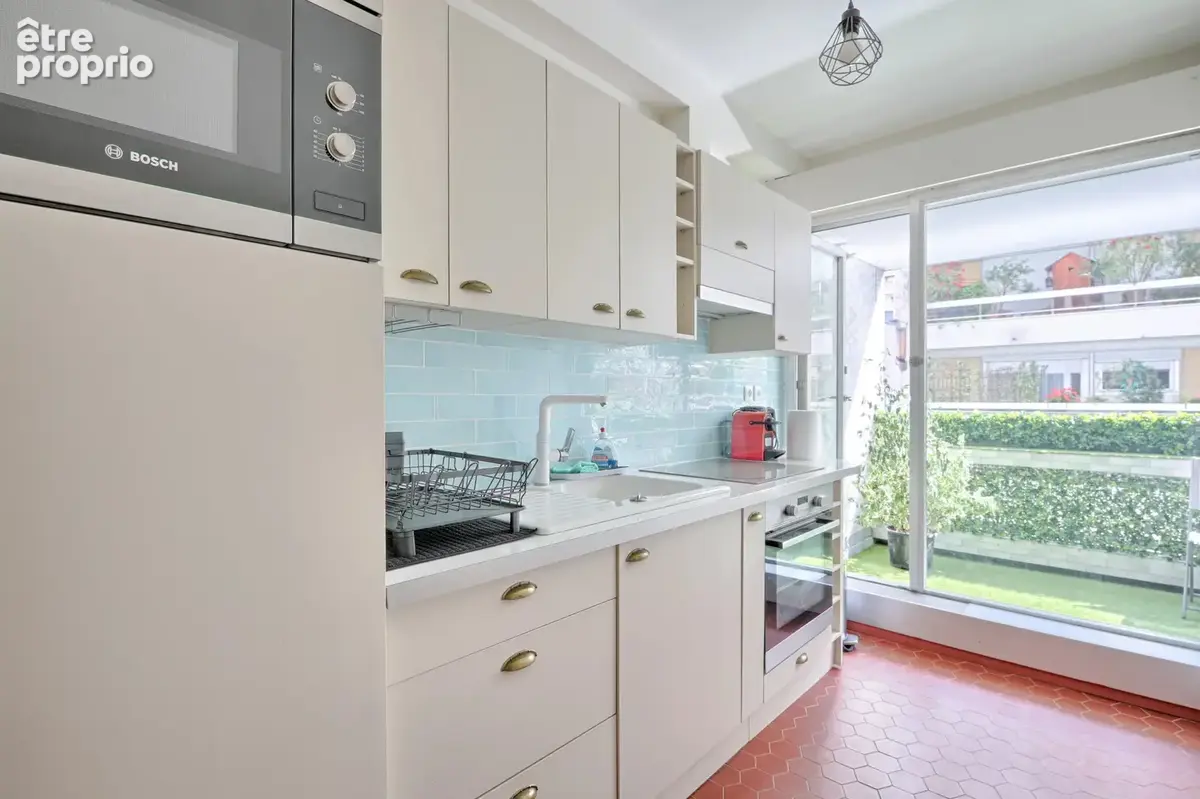Paris 75007 - rue st dominique - t2 de 64 m² - photo 3