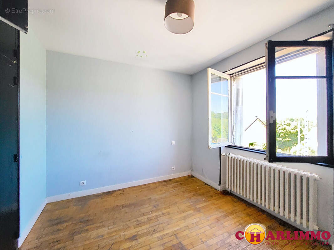 Maison 95 m² à Saint-Junien  - photo 9