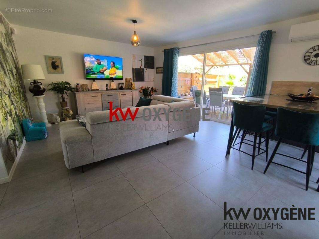 Appartement à TRESSERRE