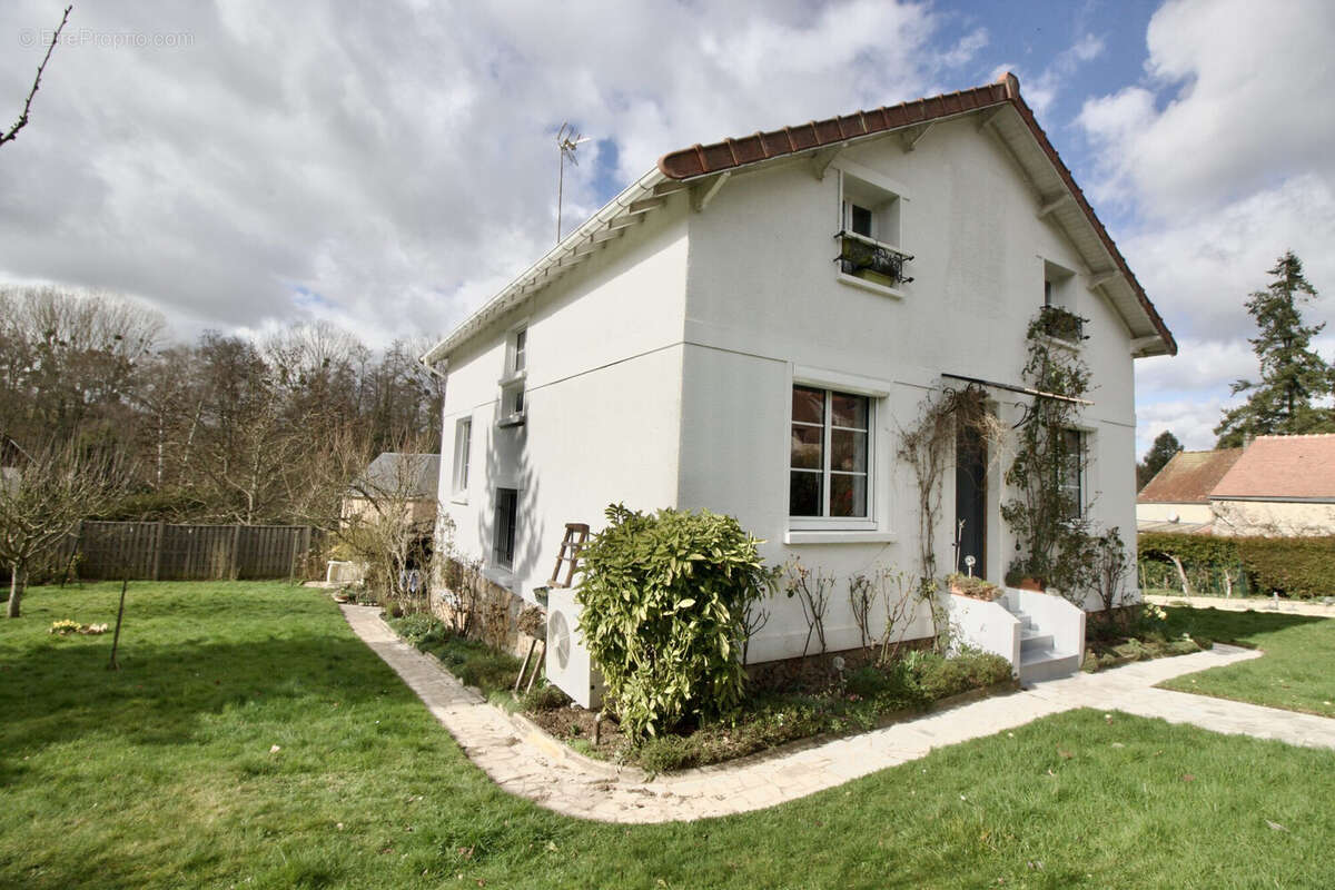 Maison à SENLISSE