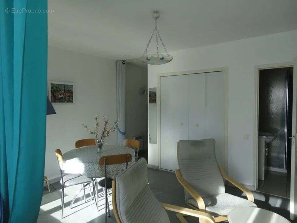 Appartement à GREOUX-LES-BAINS